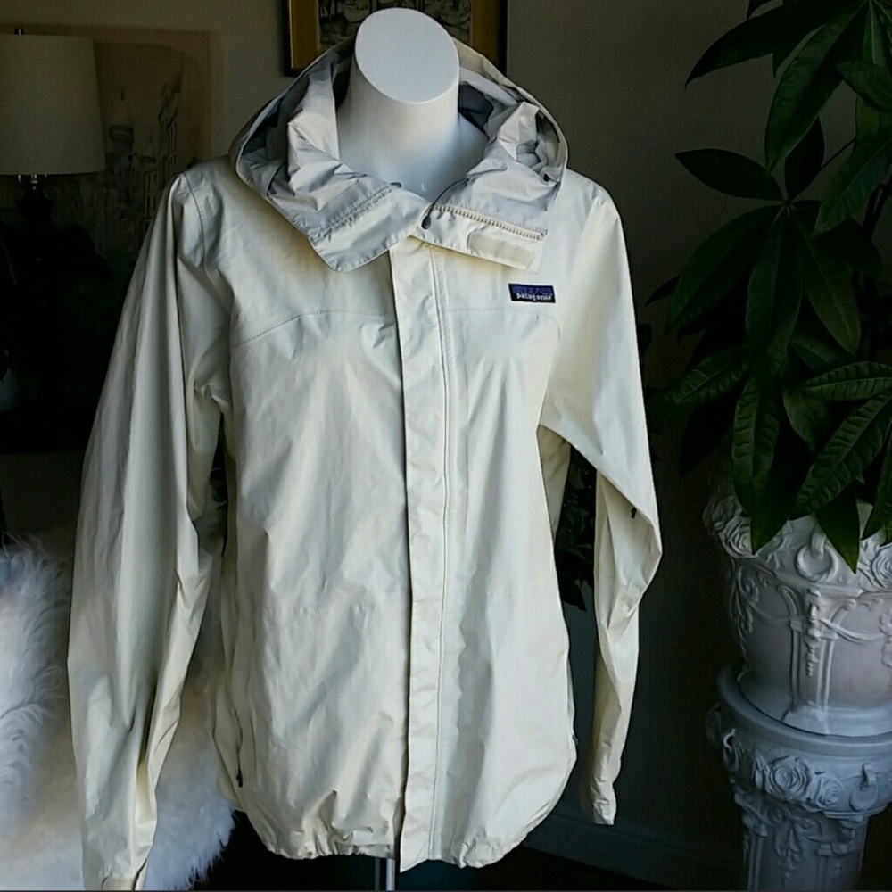 Patagonia Windbreaker size XL